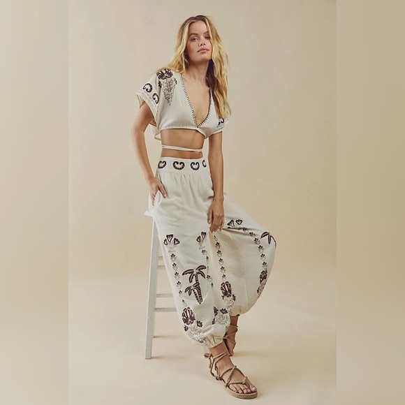 Free People Pants - Free people Kai Embroidered Set Size M